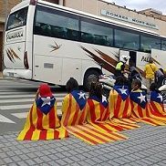 ninos-con-estelada