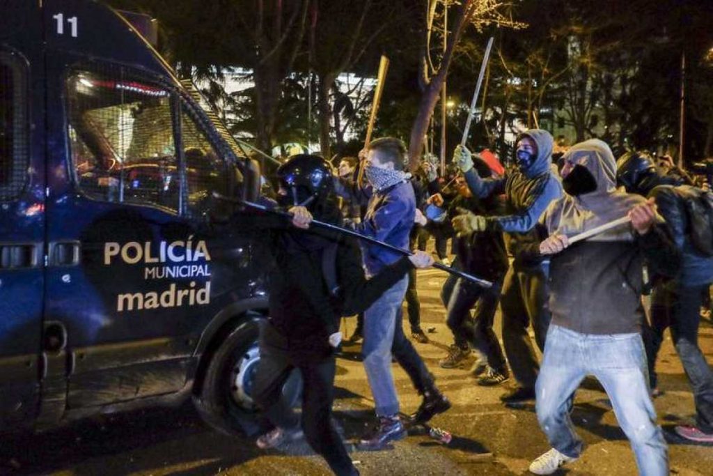 violencia-en-la-marcha-del-22m-por-la-dignidad