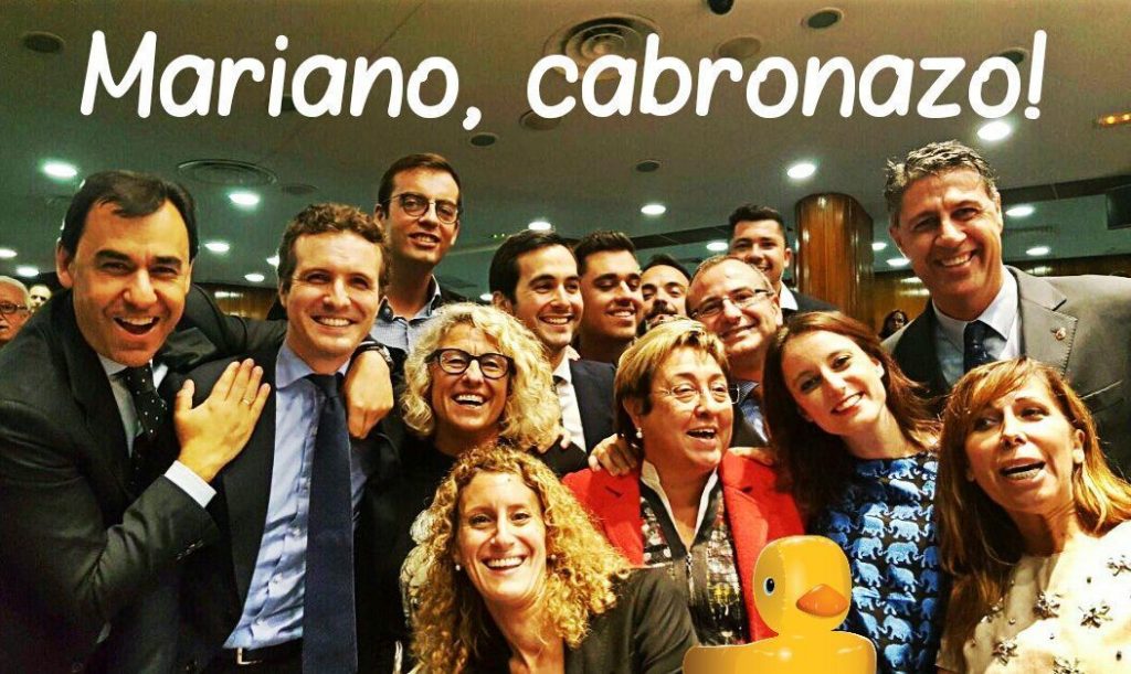 las-bases-celebrando-el-nombramiento-de-los-nuevos-ministros