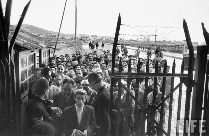 El cierre de la frontera de Gibraltar provocó distintas medidas a favor de los trabajadores que perdían su empleo