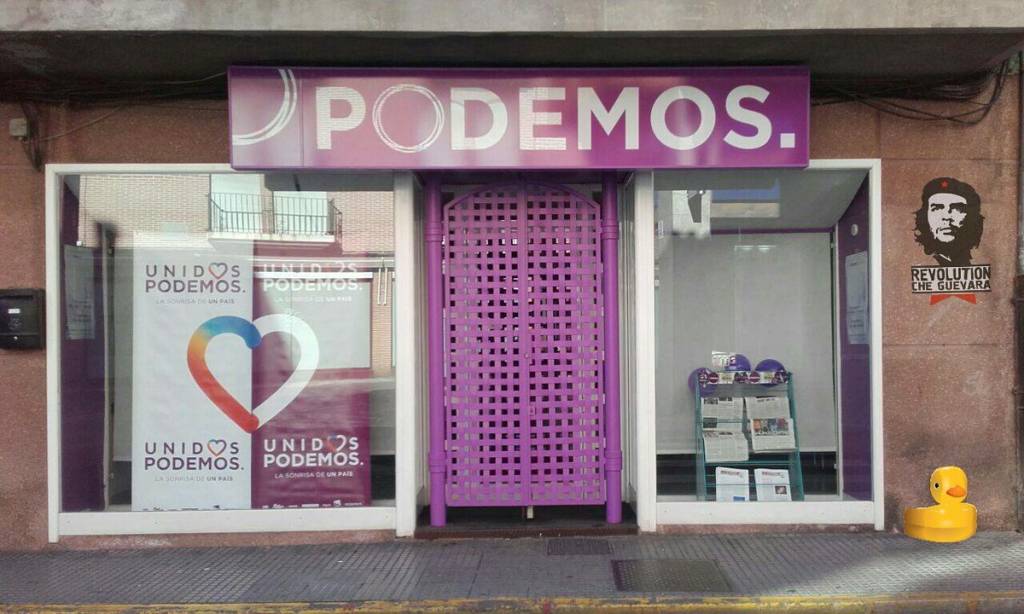 Aibá, han abierto una Sex - Shop en el barrio. Ilustración de Linda Galor