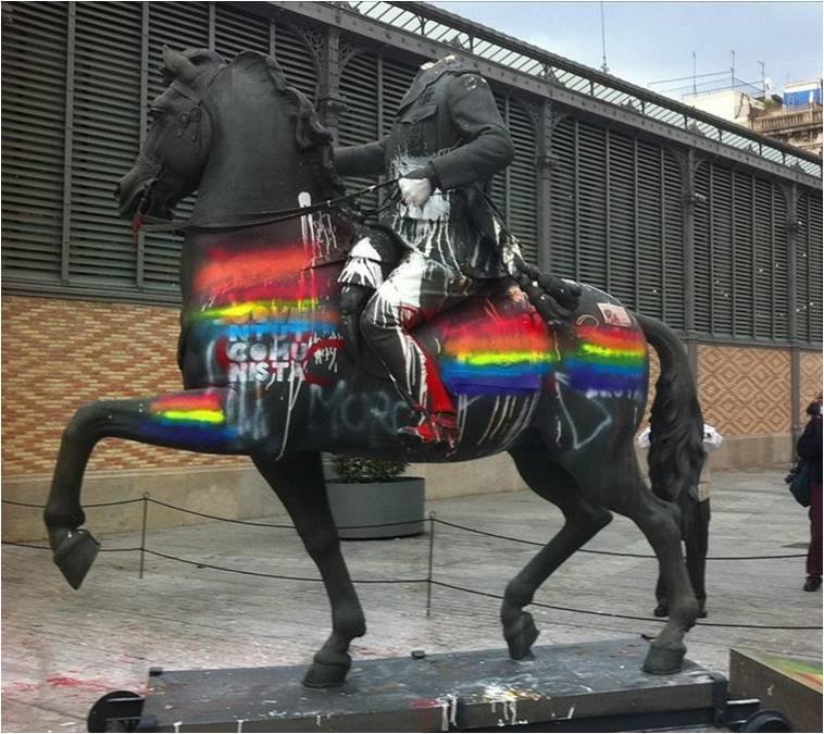 Barcelona. Estatua del general que libró a España