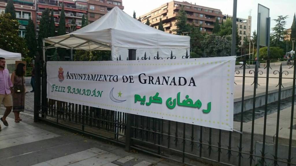 el alcalde de Granada convoca rezos musulmanes en la Virgen del Triunfo.