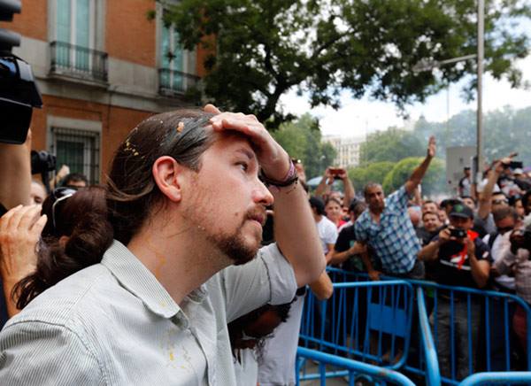 SONETO DEL HUEVAZO A PABLO IGLESIAS