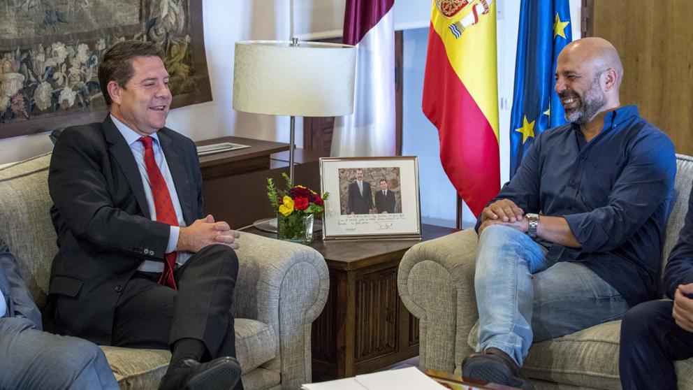García-Page ofrece a Podemos entrar en el Gobierno para desbloquear los Presupuestos