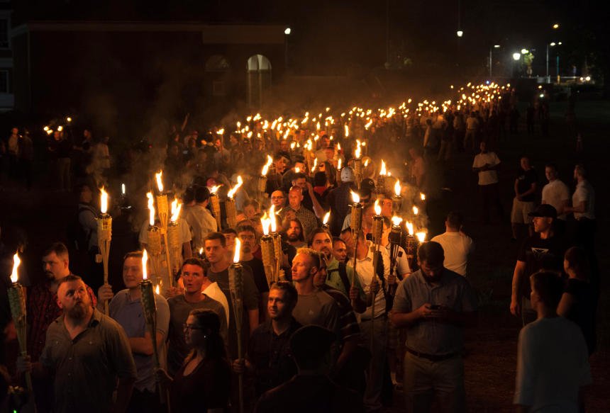 Marcha de supremacistas blancos en Charlottesville