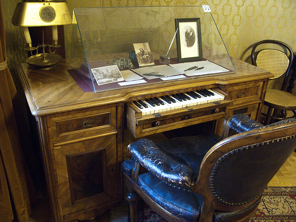 El piano de escritorio de Franz Liszt