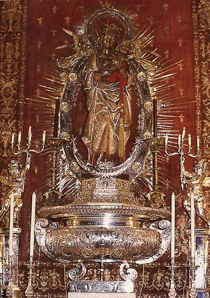 La Virgen de la Almudena