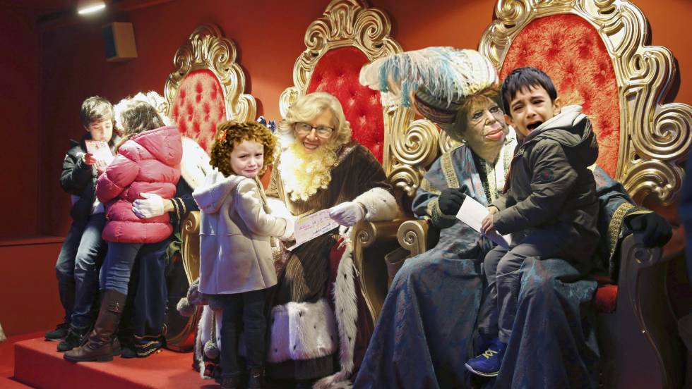 Una 'drag queen' desfilará en la cabalgata de los Reyes Magos de Vallecas. Ilustración de Santi Orue