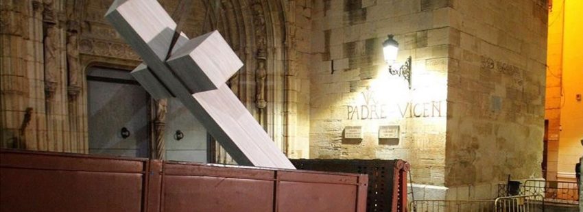 Cruz de Callosa, Alicante, retirada de una iglesia por Ley Memoria Histórica enero 2018