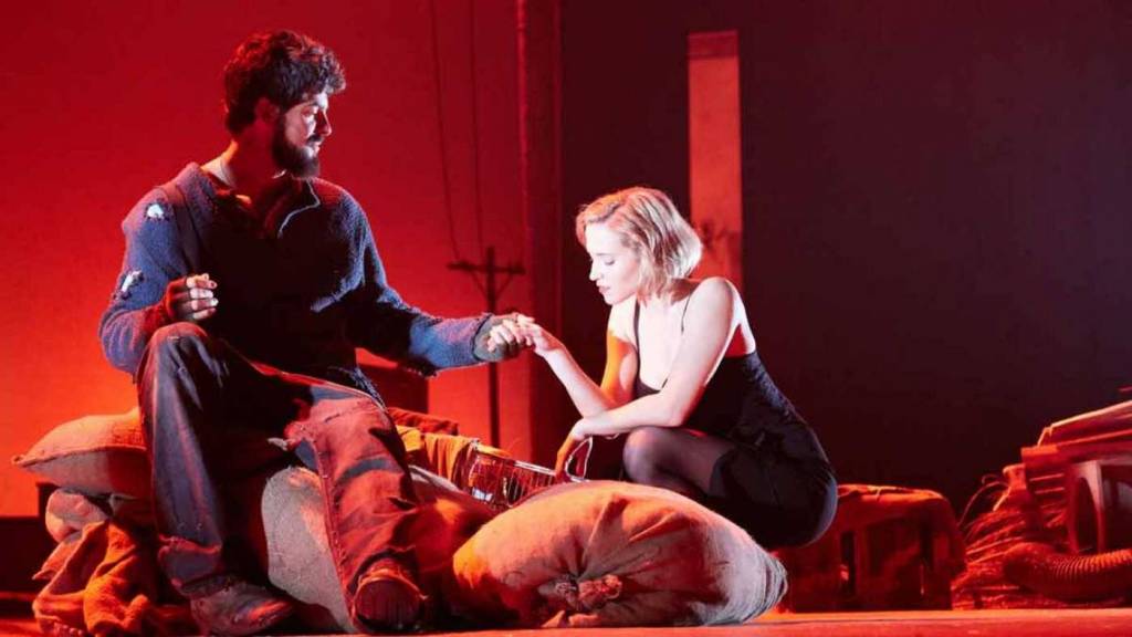Miguel Ángel Muñoz y Ana Carlota Fernández en Arte Nuevo (Un Homenaje), el debut teatral de José Luis Garci