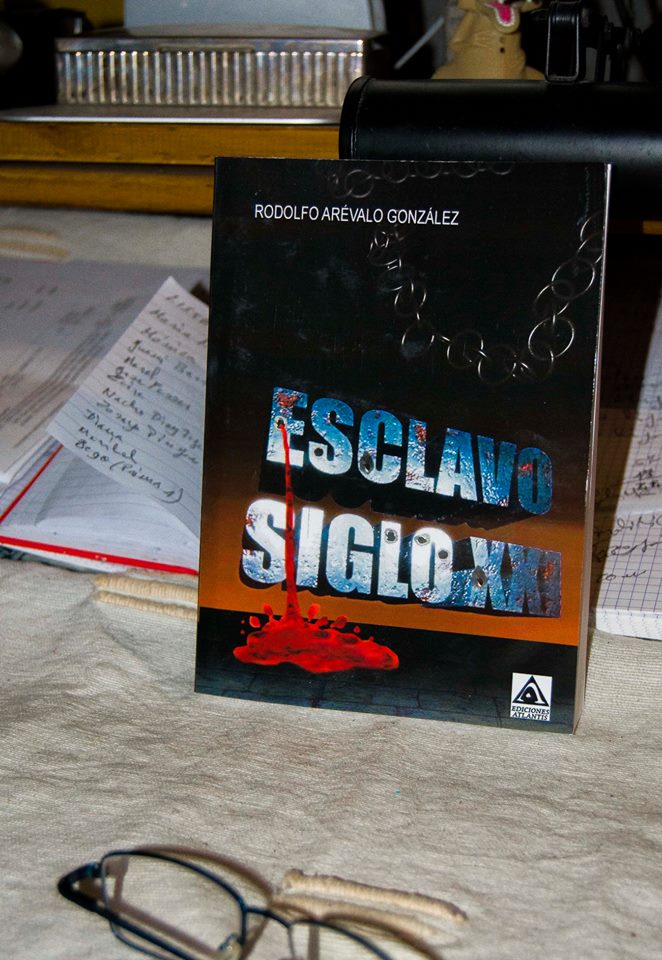 La contraportada de ESCLAVO SIGLO XXI será esta