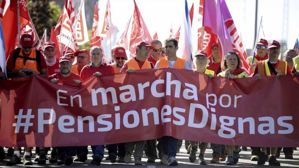 Lo mismo que la batalla de las palabras, intentan ganarnos la de las calles