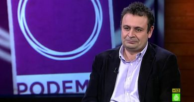 Usted, ni politólogo ni juez, es un perfecto imbécil. Por Rafael Gómez de Marcos Usted, ni politólogo ni juez, es un perfecto imbécil. Por Rafael Gómez de Marcos