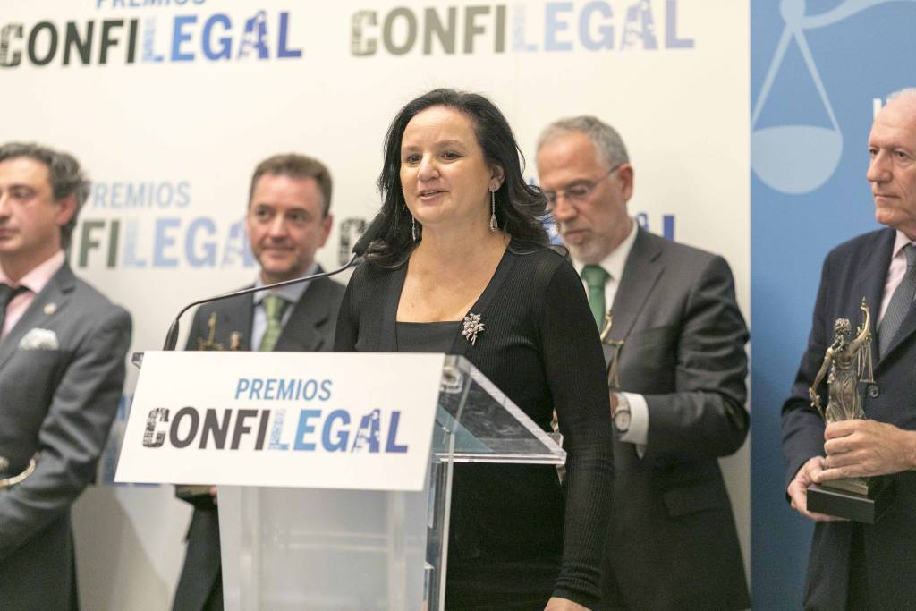 Concepción Rodríguez, presidenta de la Gestora Nacional de Foro Judicial Independiente, durante su intervención en los últimos premios Confilegal