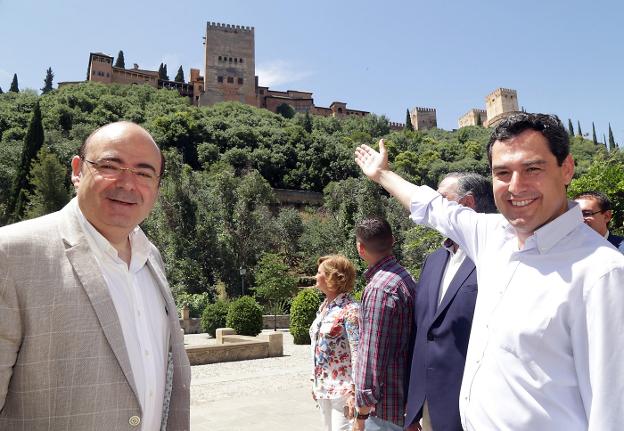 Sebastián Pérez y Juanma Moreno