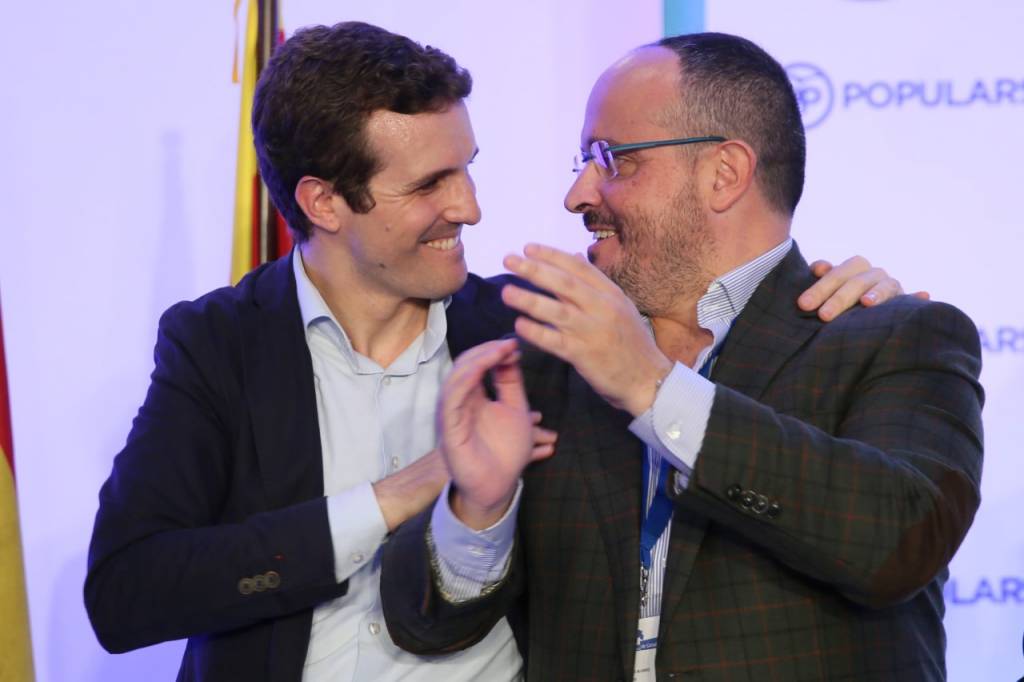 Alejandro Fernández y Pablo Casado