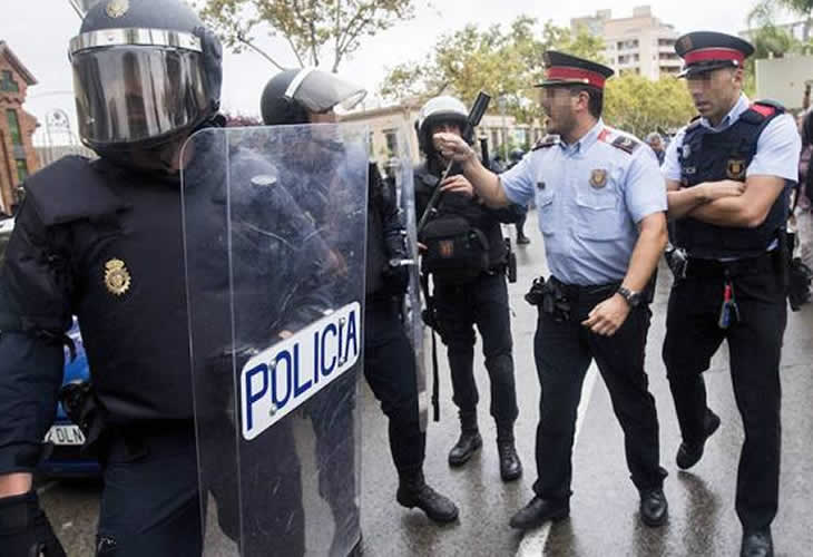El portavoz de los Mossos por la Constitución, Ángel Gómez, advierte de los peligros de la independencia