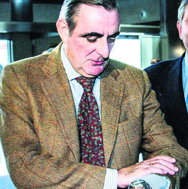 Ramón ha sido parte fundamental en la moción de censura que derribó a Rajoy y de la llegada de Sánchez al poder y con ello, solo pretende sacar tajada y desestabilizar al estado español