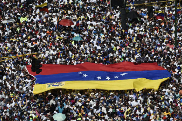 Guaidó convoca nueva movilización en Venezuela