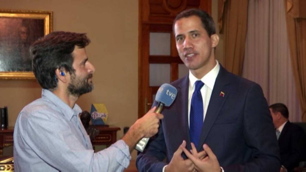 Iñigo Herraiz entrevista a Juan Guaidó