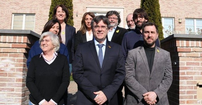 El juzgado dictamina que Puigdemont puede presentarse a las elecciones europeas