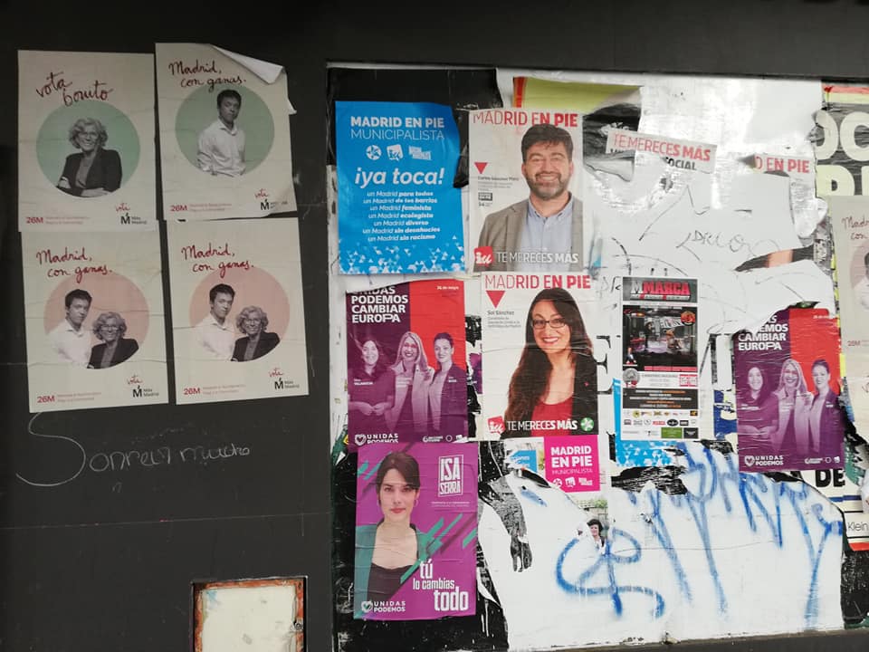 Todos jugándose Madrid a la carta más alta. Foto de la autora