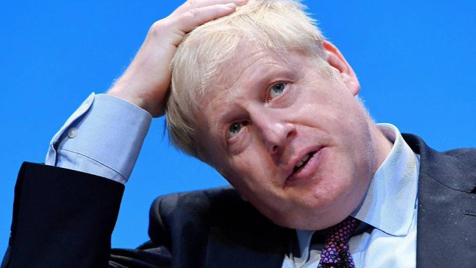 Boris Johnson se pone a la defensiva y rehúye responder sobre sus planes para el Brexit y su vida privada