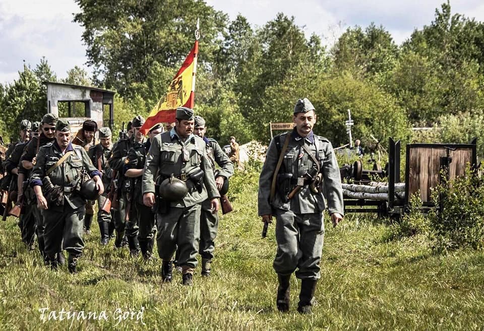 Cuidada recreación histórica de los combates en Novgorod