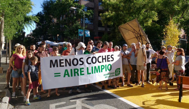 Los ecolojetas en acción contra los coches y por el bien de nuestra salud