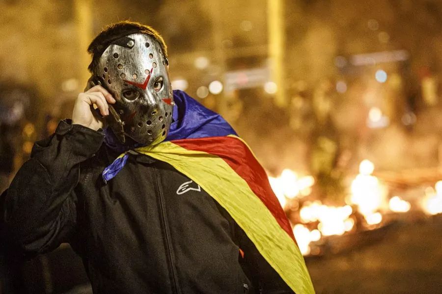 Ante la insurrección golpista y la inacción gubernamental, solo nos queda Superman