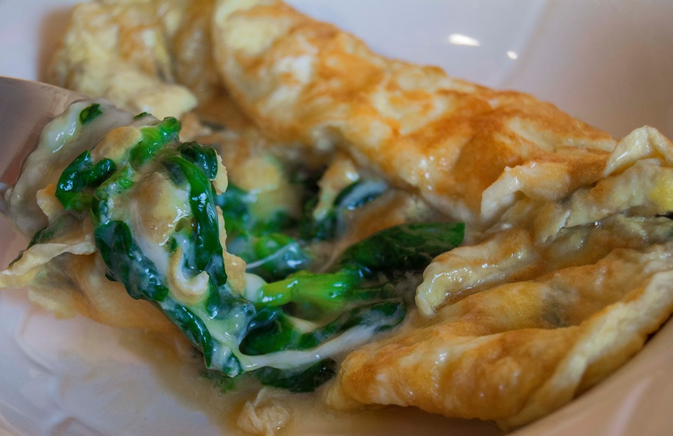 Tortilla de Canónigos y queso. Foto de Rodolfo Arévalo