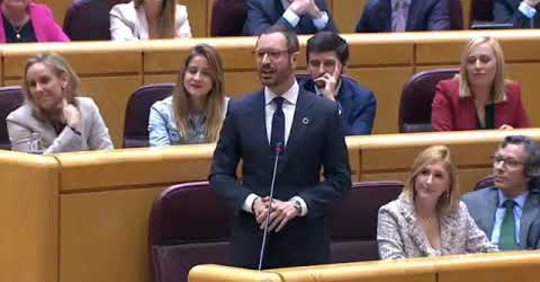 Pedro Sánchez humillado por Javier Maroto ante el Senado. Esto no podrás verlo ni en La Sexta, ni en la 1...