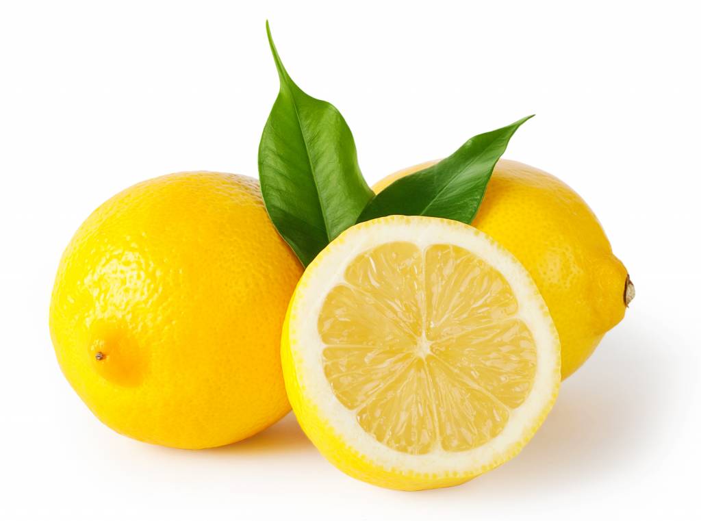 Desde hace ya diez años, y no he tenido ni un resfriado durante este tiempo, tomo nada más levantarme el zumo de un limón