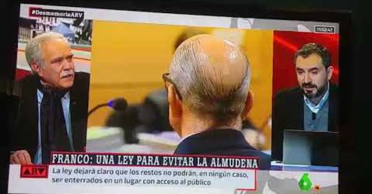 Hoy es un buen día para recordar una genial lección de Pérez Henares a Ignacio Escolar