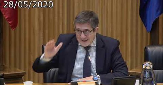 Patxi López nos hace una demostración de puro teatro. Son fantásticos estos de PSOEMOS