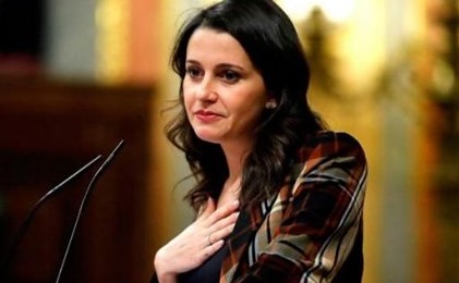 Arrimadas vende la primogenitura por su plato de lentejas
