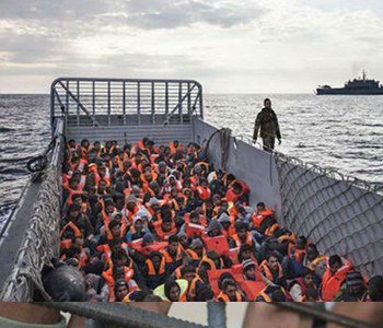 Una invasión organizada,querida y financiada por los propios gobiernos europeos, también los de España. .lleva al conflicto social y al suicidio de Europa.