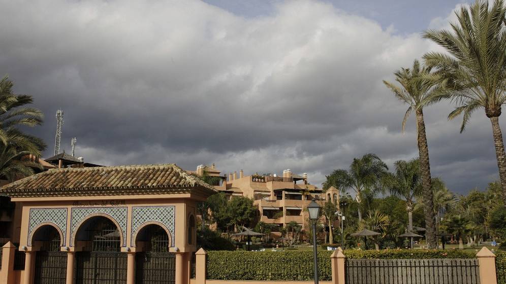 Vista de la urbanización Alhambra del Golf 3 en Guadalmina Baja en Marbella (Málaga), donde se encuentra el ático de González. Foto de EFE para elconfidencial.com