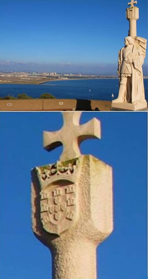 Estatua de Cabrillo en punta Loma presidiendo la bahía de San Diego y coronada por la armas de Portugal (¿?) ¿Harán algo nuestras autoridades diplomáticas?.