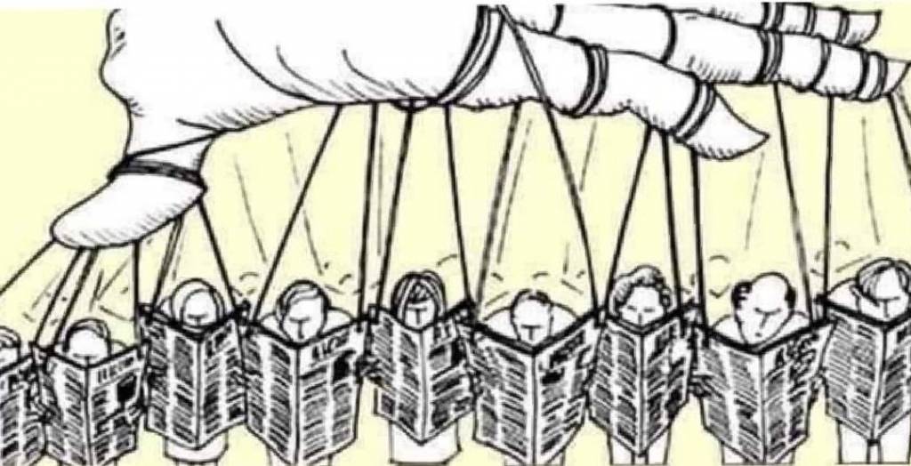 Estrategias de manipulación mediatica de Noam Chomsky