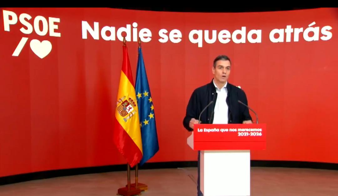 Sánchez en su escenificación norcoreana de la mentira, la cultura de la muerte y su apología de la desfachatez sanchista.