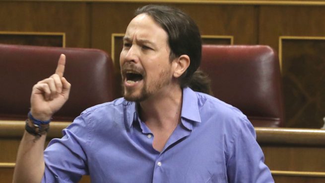 El comunista de extrema izquierda Pablo Cloacas, niega que España sea una Democracia. La Democracia de este rojo sería que todos los poderes estuvieran bajo su mando para controlar todo, esa es la Democracia de este personaje. Tuit de El último Templario