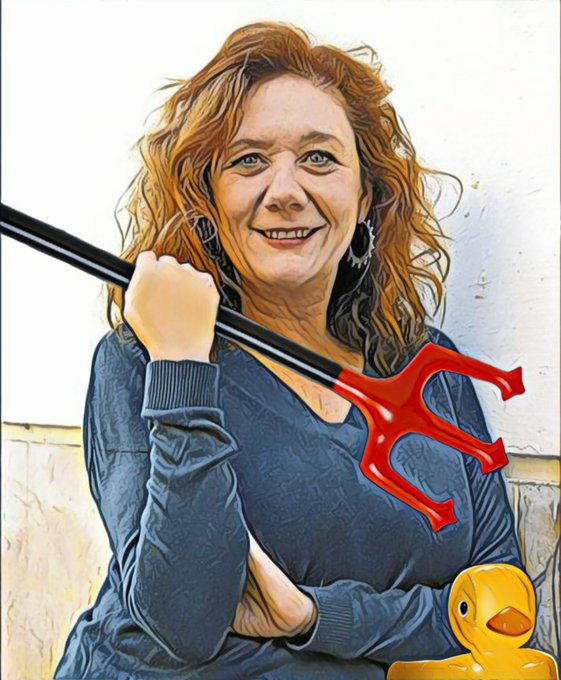 No todos los periodistas usan lapicero. Por Linda Galmor