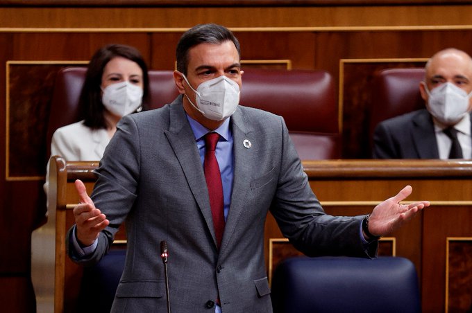 Paradojas y surrealismo de Pedro Sánchez en el Congreso