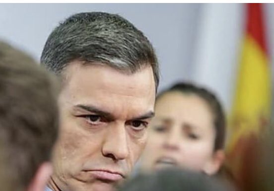 Algo pasa con Sánchez