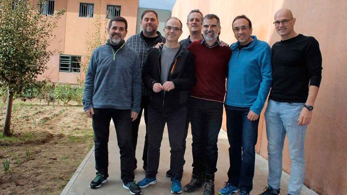 Intentar romper un país por parte de responsables políticos es el peor delito posible y merece el reproche penal