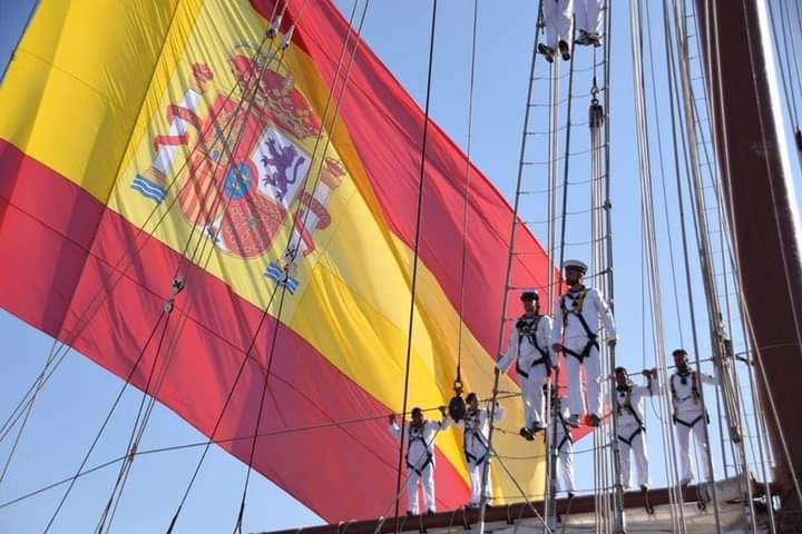 Estamos solos hoy que la bandera nacional cumple 178 años al igual que ayer