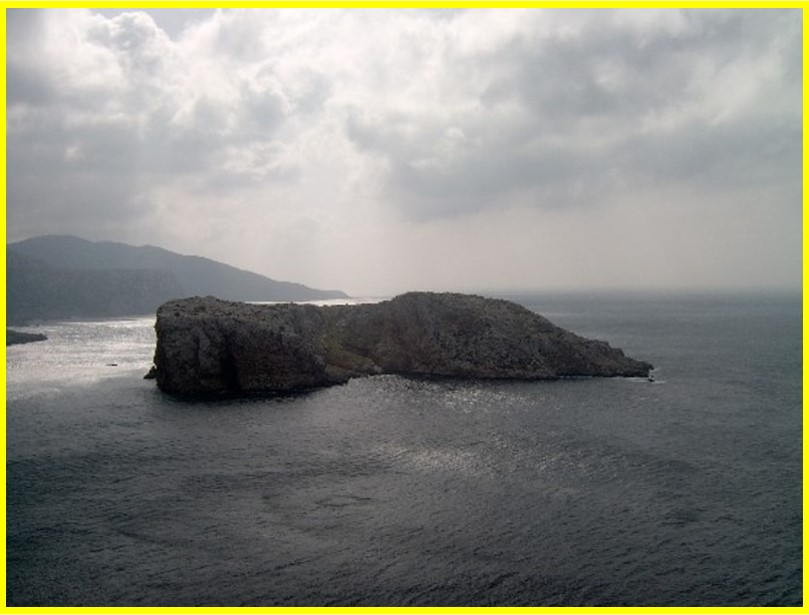 Isla del Perejil vista desde Marruecos