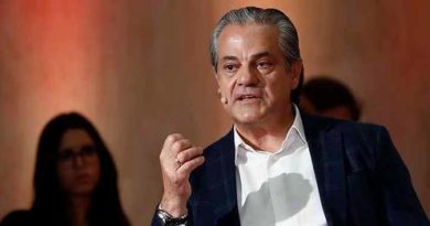 Permítame un consejo para la nueva cadena de televisión señor Marcos de Quinto . Por Rafael Gómez de Marcos Permítame un consejo para la nueva cadena de televisión señor Marcos de Quinto . Por Rafael Gómez de Marcos